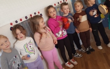 "Opowieść o Starym Dębie" zajęcia teatralno- muzyczne 8