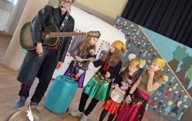 "Opowieść o Starym Dębie" zajęcia teatralno- muzyczne 10